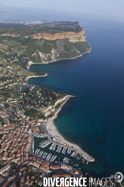 Vue aérienne du Parc National des Calanques, entre Marseille, Cassis et La Ciotat