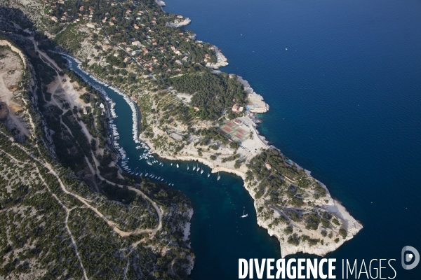 Vue aérienne du Parc National des Calanques, entre Marseille, Cassis et La Ciotat
