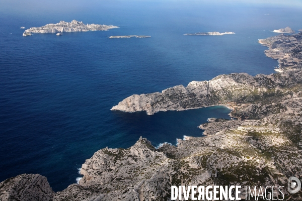 Vue aérienne du Parc National des Calanques, entre Marseille, Cassis et La Ciotat