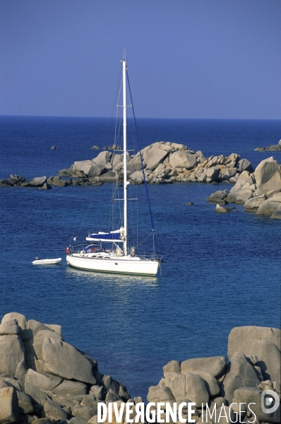 En voilier entre Corse et Sardaigne