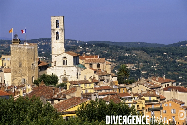 Grasse , capitale des fragrances