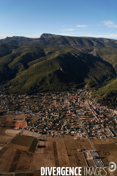 Vue aérienne de la Sainte Baume