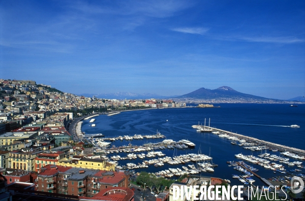 Italie - Naples la renaissance