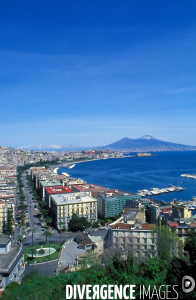Italie - Naples la renaissance
