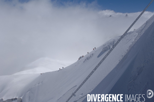 L Aiguille du Midi,  balcon sur le Mont Blanc