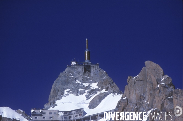 L Aiguille du Midi : balcon sur le Mont Blanc