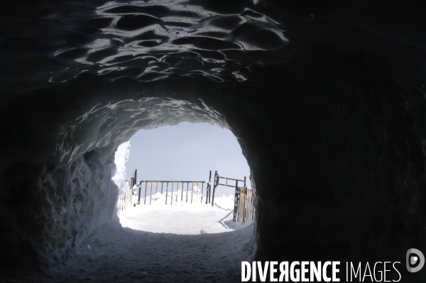 L Aiguille du Midi: balcon sur le Mont Blanc