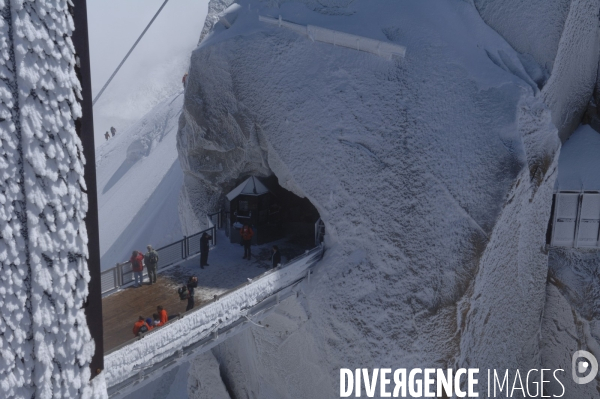 L Aiguille du Midi: balcon sur le Mont Blanc