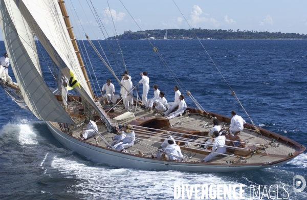 Classic Yacht Race : Cambria