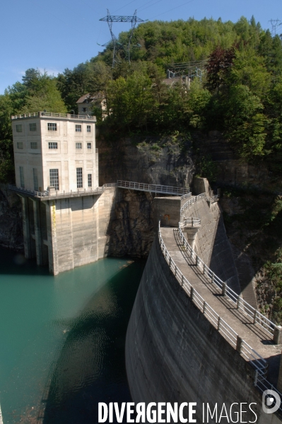 Barrages vetustes dans une zone a fort risque sismique.