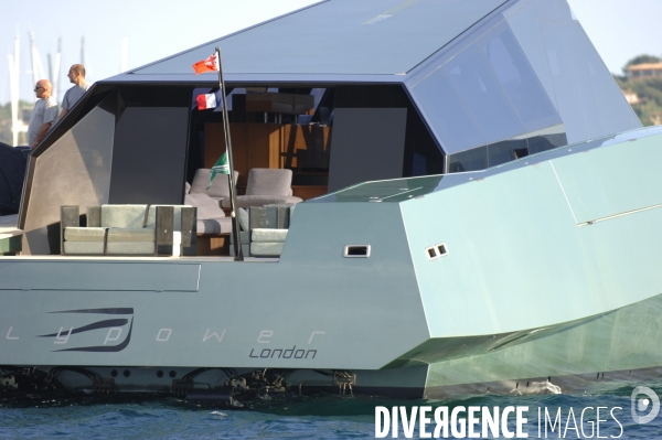 Le 118 WallyPower; un superyacht  de 118 pieds , vitesse de croisiere 60 noeuds...