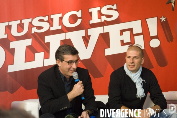 Jean Marc Tassetto( SFR)et Akhenaton du groupe de rap IAM.