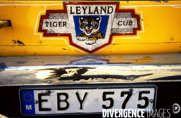 Vieux  bus maltais  leyland