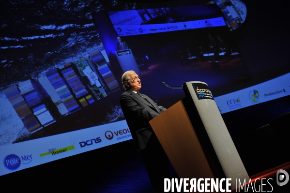 Jacques R. SAADE Fondateur et Président du Conseil d administration de CMA CGM