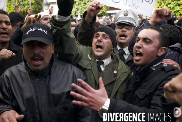 Les policiers revendiquent