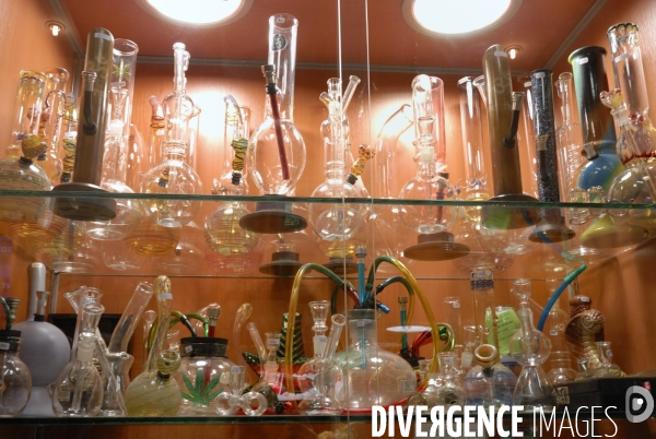 Vitrine de pipes a eau a Prague