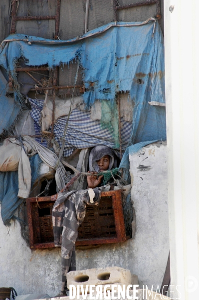 Immeuble en ruine squatte meeting de propagande a mogadiscio