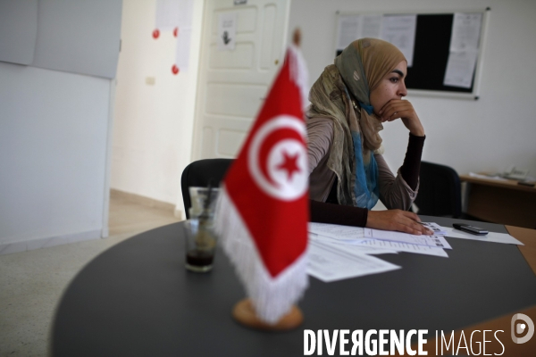 Preparation des elections legislatives en tunisie.