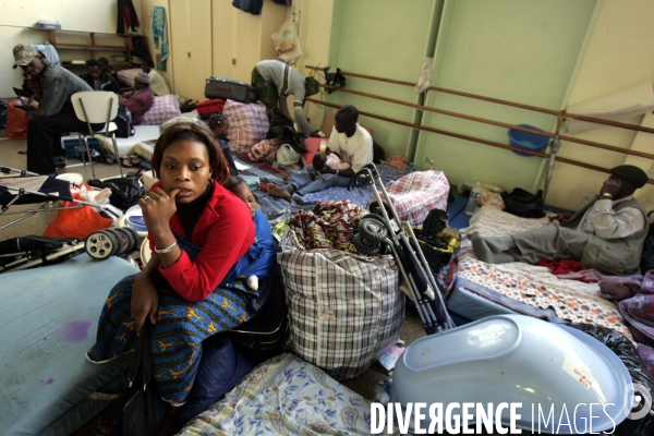 Evacuation des squatteurs du gymnase de cachan.