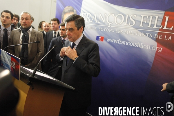 Conférence de presse de François FILLON pour annoncer la création d un nouveau groupe parlementaire, le  Rassemblement UMP .