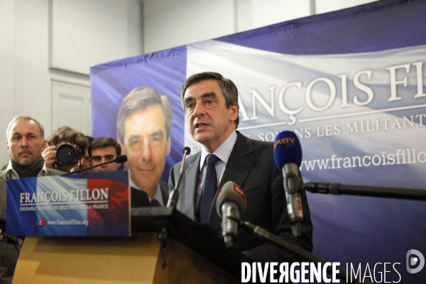 Conférence de presse de François FILLON pour annoncer la création d un nouveau groupe parlementaire, le  Rassemblement UMP .