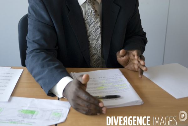 Le travail des cadres ; la vie de bureau