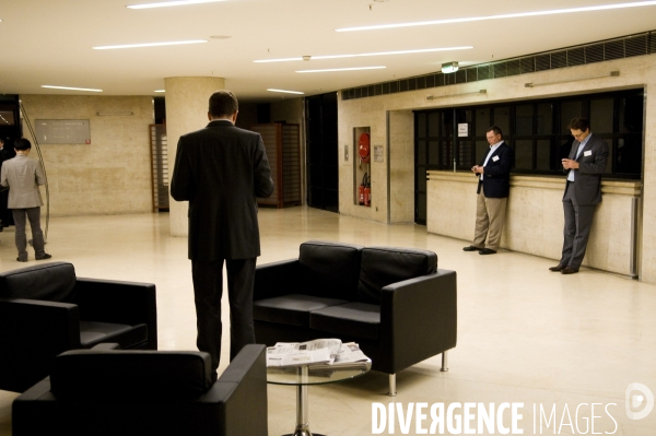 Le travail des cadres ; la vie de bureau