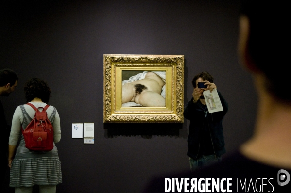 Visite au Musée d Orsay. Photographier les oeuvres est desormais interdit. Gustave Courbet, L Origine du monde