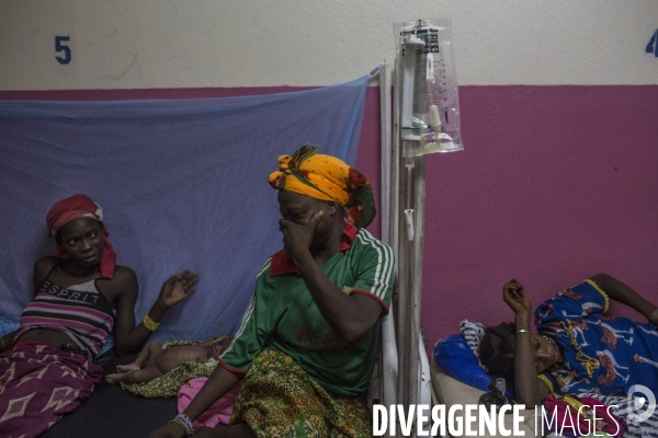 Hopital de paoua, en republique centrafricaine, gere par msf.