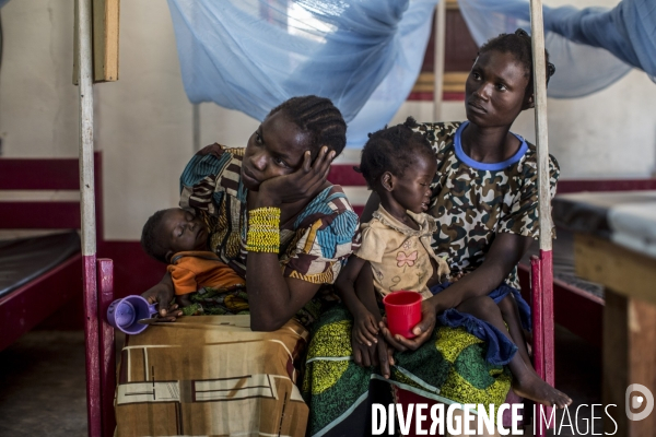 Hopital de paoua, en republique centrafricaine, gere par msf.