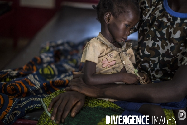 Hopital de paoua, en republique centrafricaine, gere par msf.