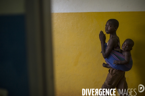 Hopital de paoua, en republique centrafricaine, gere par msf.