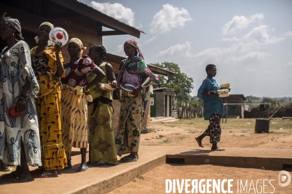Hopital de paoua, en republique centrafricaine, gere par msf.