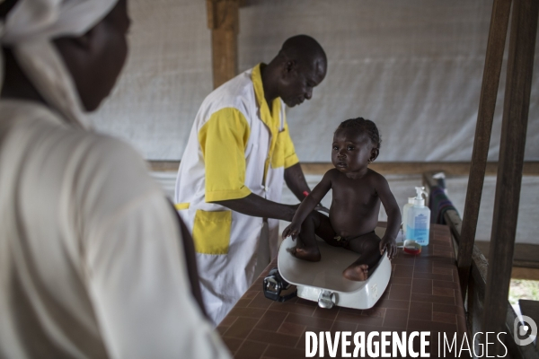 Hopital de paoua, en republique centrafricaine, gere par msf.