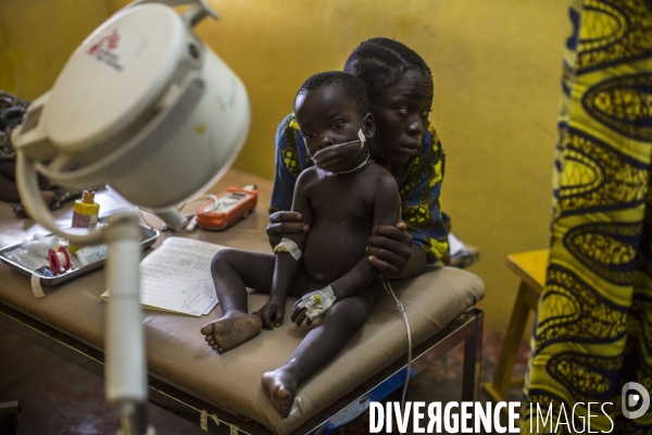 Hopital de paoua, en republique centrafricaine, gere par msf.