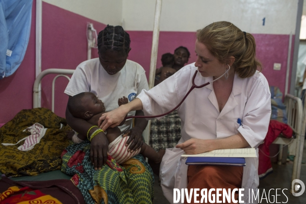 Hopital de paoua, en republique centrafricaine, gere par msf.