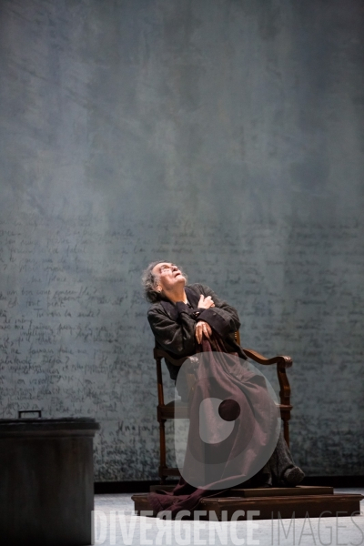 Fin de partie de Samuel Beckett - mise en scène Alain Françon