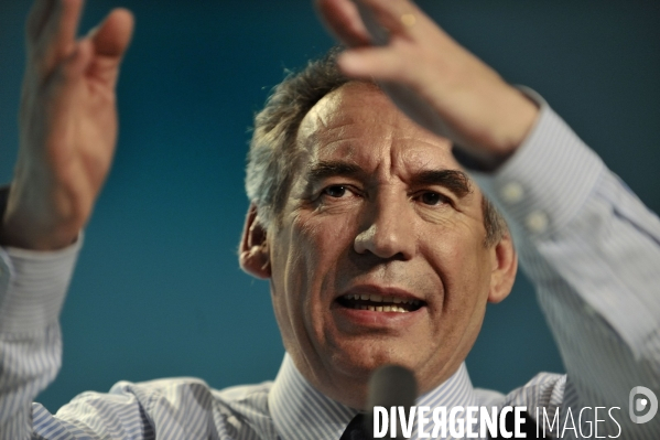 Francois bayrou en meeting a caen