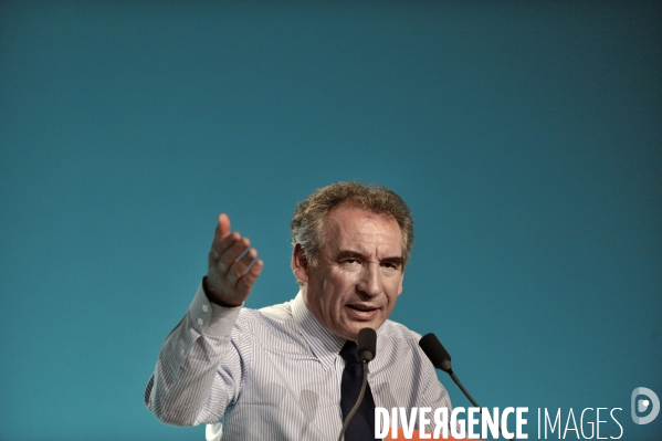 Francois bayrou en meeting a caen