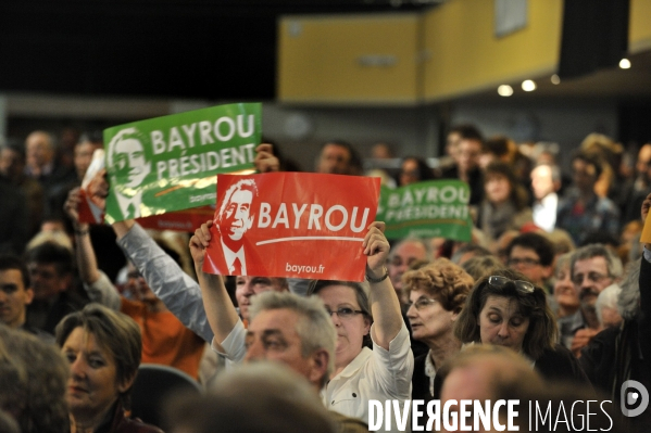 Francois bayrou en meeting a caen