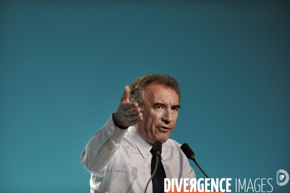 Francois bayrou en meeting a caen
