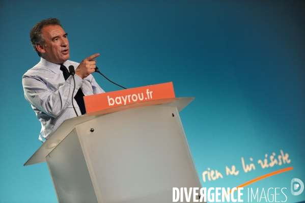 Francois bayrou en meeting a caen