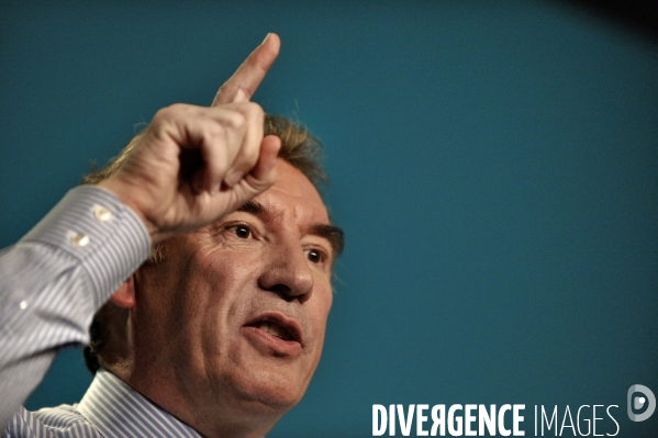 Francois bayrou en meeting a caen