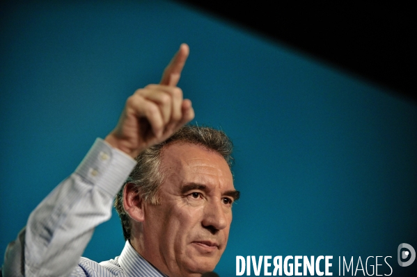 Francois bayrou en meeting a caen