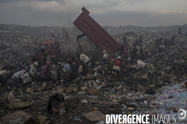 La decharge d  andralanitra, a madagascar.