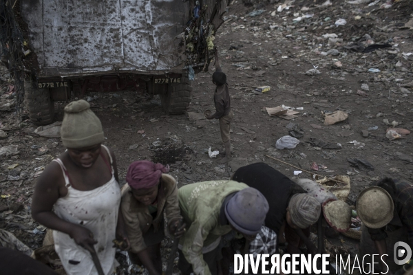 La decharge d  andralanitra, a madagascar.