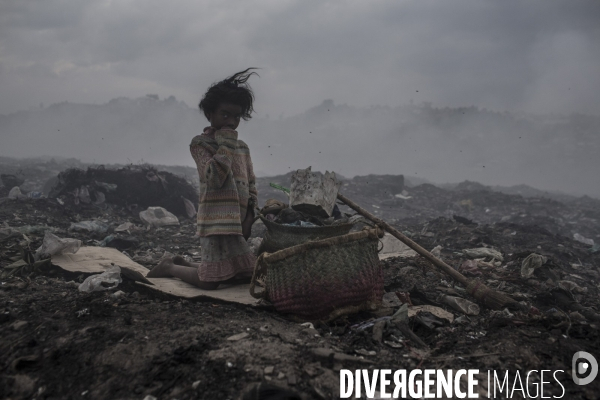 La decharge d  andralanitra, a madagascar.