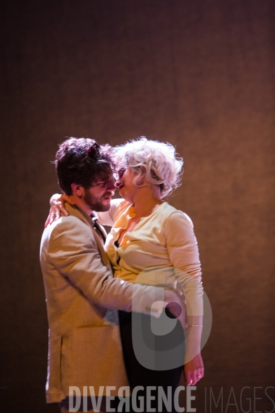 Tendre et cruel  de  Martin Crimp  Mise en scène Brigitte Jaques-Wajeman , Cie Pandora  ,