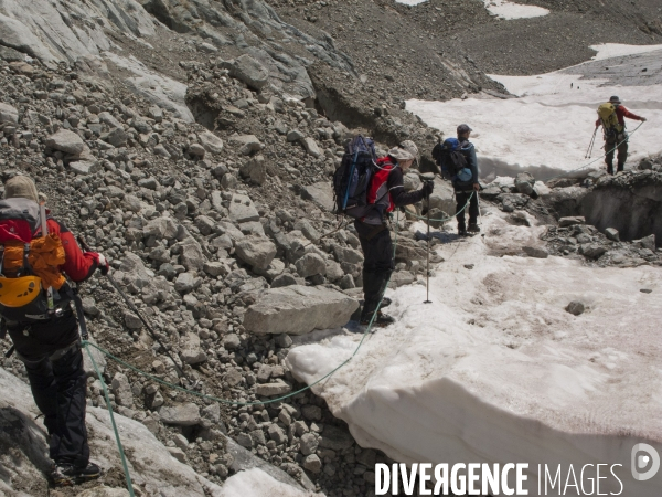 Rando alpinisme aux Écrins : les neiges du Dôme à  4000 