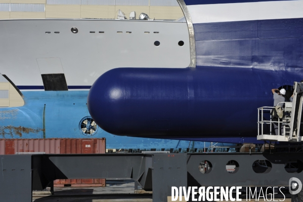 Les Mega-Yachts se refont une beaute a La Ciotat